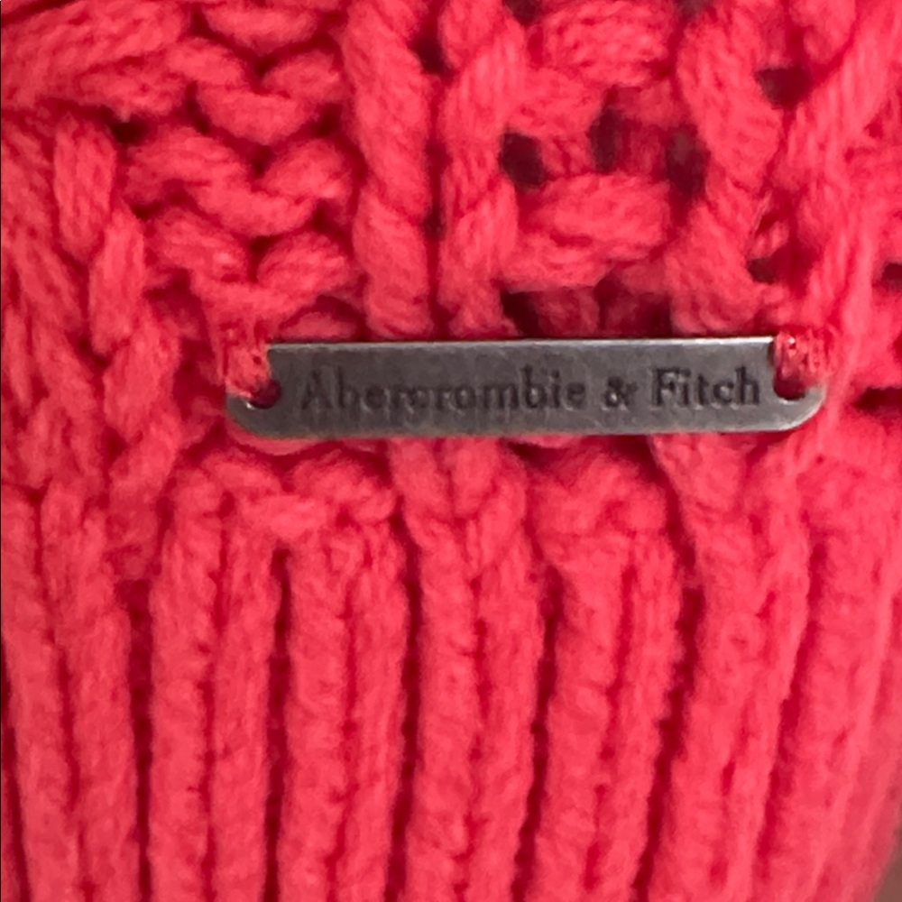 Abercrombie & Fitch Cable Knit Sweater - Picture 5 of 15